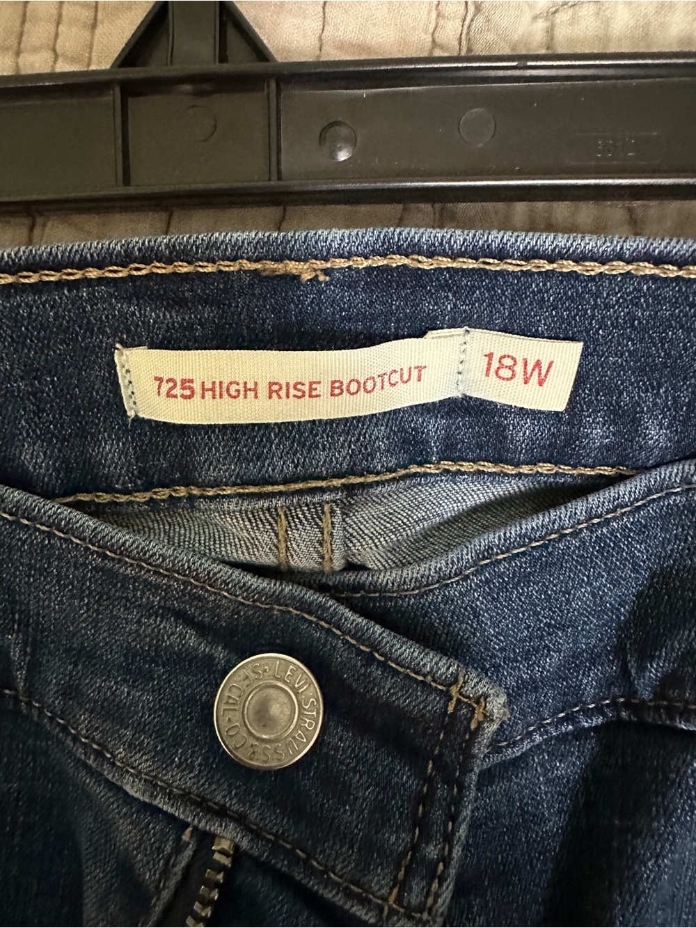 Plus Size Levi’s 725 High Rise Bootcut - Picture 3 of 3